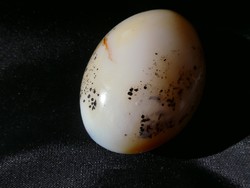 Natural agate with mineral dendritic patterns. Polished piece for home decoration or morocco. 195Gramm