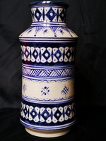 Gyönyörű, aprólékos díszítésű, kézzel festett, marokkói albarelló