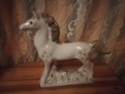 Ló Porcelán szobor 