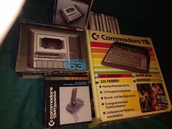 Commodore 116 retro számítógép tartozékokkal