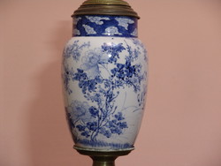 Nagyméretű Imari porcelán petróleum  lámpa