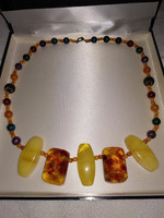 Vintázs alkalmi női nyaklánc a borostyán színeivel amber tone necklace