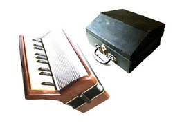 Tangóharmonika...tanuló, gyerek hangszer saját táskájában