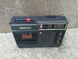 Vega 326 régi rádiósmagnó