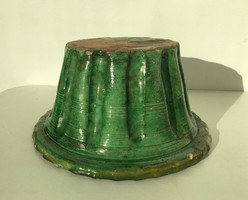 Kuglóf sütőforma régi zöld mázas