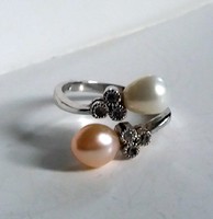 Ezüst Gyűrű Kétféle Gyöngy és Kristály Ékítéssel