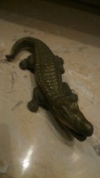 Krokodil bronzból !