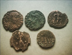 5 db késő császárkori római bronz