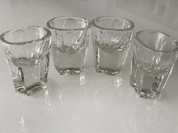 Retro likőrös poharak, átlátszók, 5 cm magasak