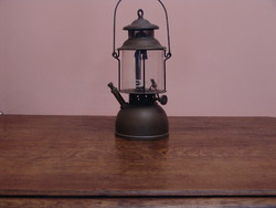 Primus típusú antik petróleum lámpa