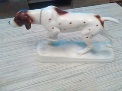 Glashütte Német porcelán vadász kutya.