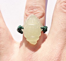 Jade kőből faragott béka, kínai gyűrű