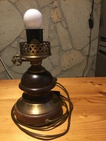 Antik hatású olasz asztali lámpa eladó.