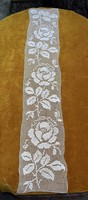 Horgolt rózsa csipke kézimunka lakástextil dekoráció kis terítő függöny csipkebetét 130 x 25 cm
