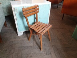 Régi retro kis méretű fa szék vintage gyerekszék