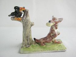 A holló és a róka kerámia figura