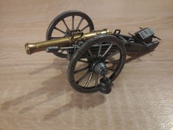Gribeauval  tábori löveg 1:32  makett. Napóleon korabeli ágyú fémből asztali dekoráció