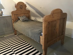 Régi paraszt ágy-pár, fenyő ágy