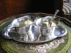 Antik, ezüstözött alpakka, kávés vagy teás kiegészítő szervírozó készlet ezüstözött tálcával