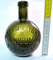"Zwack J. és Társai Unicum Budapest" olajzöld közepes likőrösüveg (1518)