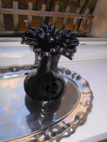 Szecessziós KÜLÖNLEGES- RITKA fekete üveg váza    