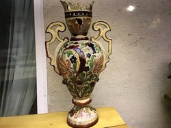 Badár Balázs koronás váza 