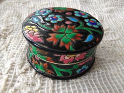 Vintage francia Longwy fajansz ékszeres doboz kézzel festett virágmotívumokkal