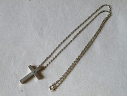 KK818 925 Ezüst nyaklánc kereszt alakú ezüst medállal