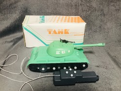Szovjet műanyag játék távirányítós harckocsi,tank dobozában