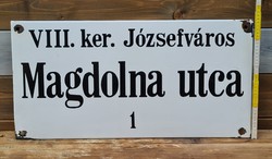 "VIII. ker. Józsefváros Magdolna utca 1" fém zománc utcatábla (1538)