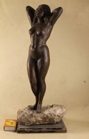 Maugsch Gyula bronz szobor 322