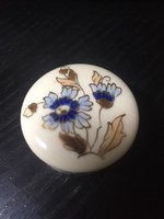 Zsolnay kézzel festett búzavirágos tégely