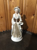Porcelán női szobor alak barna kalapos nő 
