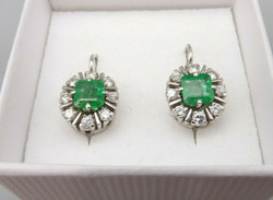 Fehérarany fülbevaló smaragd és gyémánt kövekkel 0.65 ct