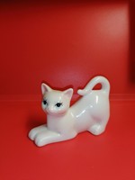 Japanese white porcelain cat (727)