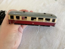 Vasúti személyvagon modell