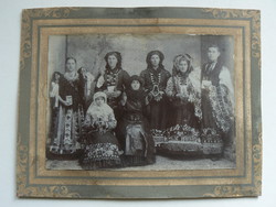 MATYÓ CSALÁDI FOTÓ 1890 KÖRÜL  MEZŐKÖVESD (11X15 CM) EREDETI