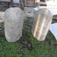 Antik kő kerékvetők