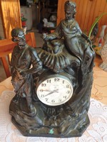 Antik kandalló óra , öntött vas figurális keretben eladó!