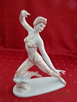 Hollóházi porcelán, kézzel festett  - barackvirág színű ruhában -  balerina, magassága 25 cm.