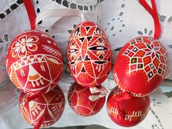 Húsvéti piros hímes tojások 3db együtt