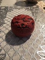 Győnyőrű Kinai cínóber sárkányos doboz különleges fekete piros.