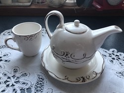 Romantikus girlandos egy személyes teázó készlet + csészével