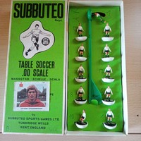Vintage Subbuteo focicsapat.Futball játék.Játékfigura.