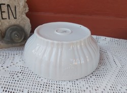 Gyönyörű fehér Zsolnay  porcelán Hungaria sorozat  tál  Pogácsás tál paraszttál 19