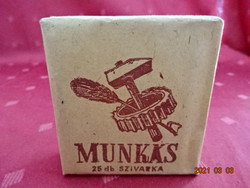 Munkás szivarka, a Debreceni Dohánygyár terméke, 25 darabos.