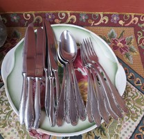 18  részes evőeszköz készlet  kanál villa kés