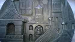 Retro orosz  levélnehezék, relief-fém, Kreml-Moszkva -íróasztalra, könyvespolcra