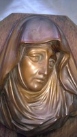 Mária bronz falapon gyönyörű megformálás