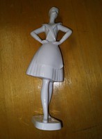 Hollóházi táncos figura, festetlen, gyűjtői darab